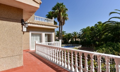 Revente - Villa - Orihuela - Villamartin