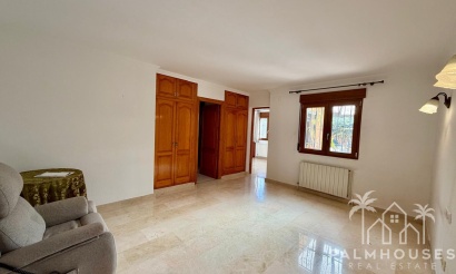 Revente - Villa - Pedreguer - Pedreguer Centro