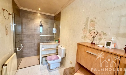 Revente - Villa - Pedreguer - Pedreguer Centro