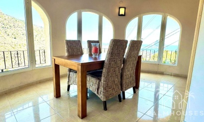 Revente - Villa - Calpe - Calpe Centro