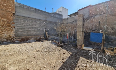 Herverkoop - Plot - Pinoso - Pinoso Centro