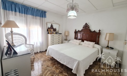 Resale - House - Elda - Elda Centro