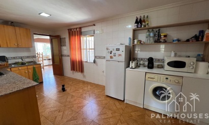 Resale - Country house - Algueña