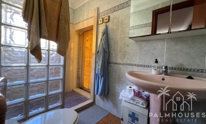 Resale - Country house - Algueña