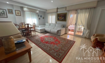 Resale - Villa - Guardamar del Segura - Guardamar del Segura Centro