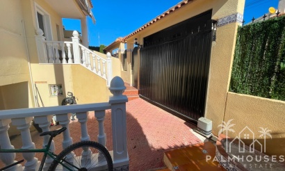 Resale - Villa - Guardamar del Segura - Guardamar del Segura Centro