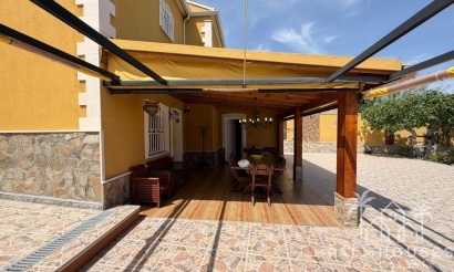 Herverkoop - Villa - Orihuela - Orihuela Centro