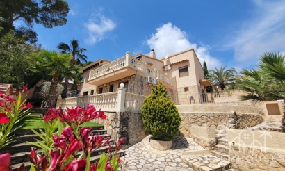 Resale - Villa - Calpe - Calpe Centro