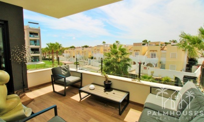Resale - Apartments - Villamartin