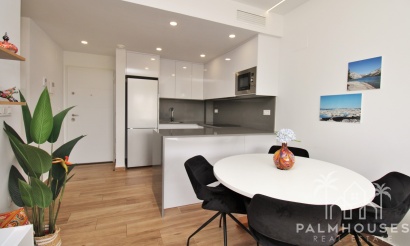Resale - Apartments - Villamartin