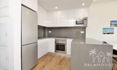 Resale - Apartments - Villamartin