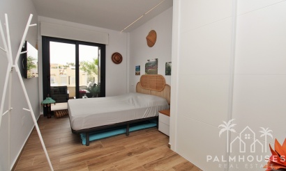 Resale - Apartments - Villamartin