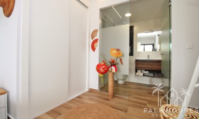 Resale - Apartments - Villamartin