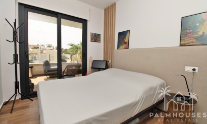 Resale - Apartments - Villamartin