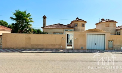 Resale - Villa - Torrevieja - Costa Blanca