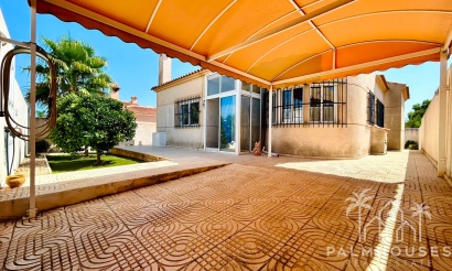 Resale - Villa - Torrevieja - Costa Blanca