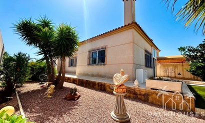 Resale - Villa - Torrevieja - Costa Blanca