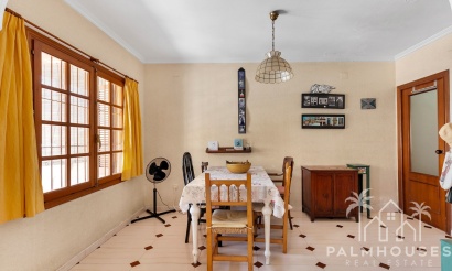 Resale - House - La Mata - Playa