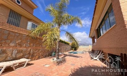 Revente - Villa - Benidorm - Benidorm Centro