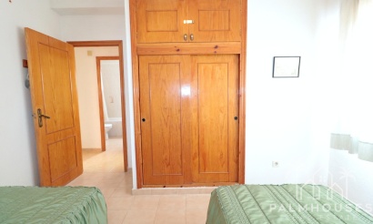 Resale - Apartments - Torrevieja - El Acequión - Los Náufragos