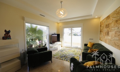 Resale - Villa - Orihuela - La Zenia