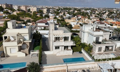 Resale - Villa - Orihuela - La Zenia
