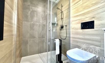 Revente - Villa - Orihuela - Villamartin