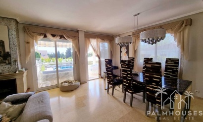 Herverkoop - Villa - Torrevieja - La Mata