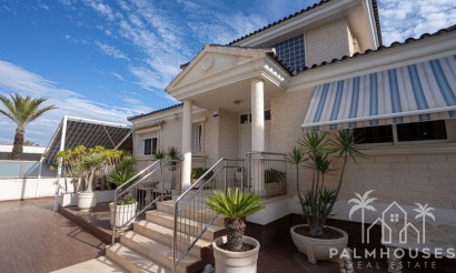 Herverkoop - Villa - Torrevieja - La Mata
