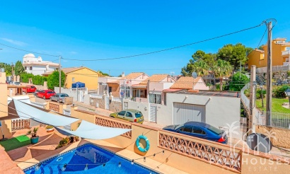 Resale - Villa - Alfaz del Pi - L'Alfás del Pi Centro