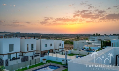 Herverkoop - Villa - Orihuela - Villamartin