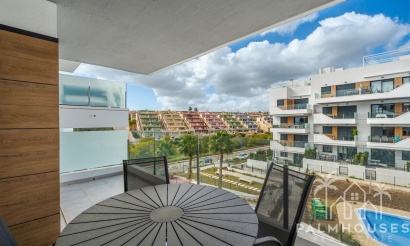Resale - Apartments - Orihuela - Villamartin