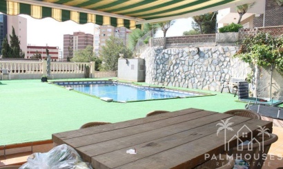 Venta - Villa - Benidorm - Benidorm Centro