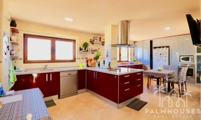 Venta - Villa - Benidorm - Benidorm Centro