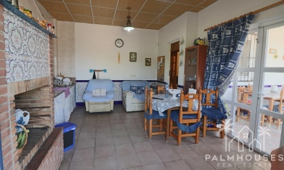 Resale - Villa - Benidorm - Benidorm Centro