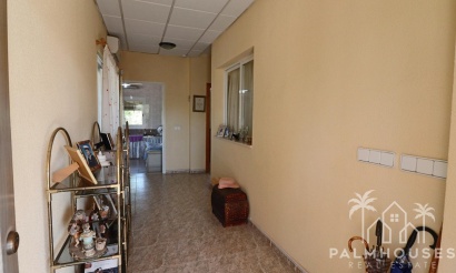 Resale - Villa - Benidorm - Benidorm Centro