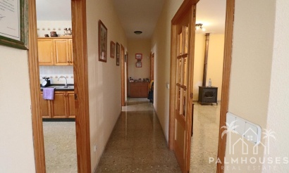 Resale - Villa - Benidorm - Benidorm Centro