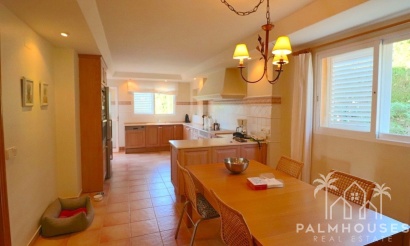 Revente - Villa - Benidorm - Benidorm Centro