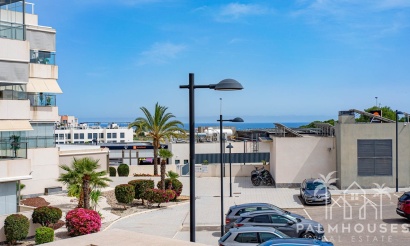 Resale - Apartments - Orihuela - Villamartin