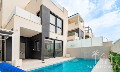Resale - Villa - Orihuela - Punta Prima