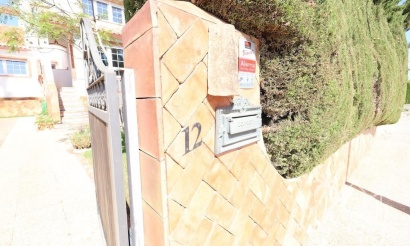Revente - Villa - Orihuela - Villamartin