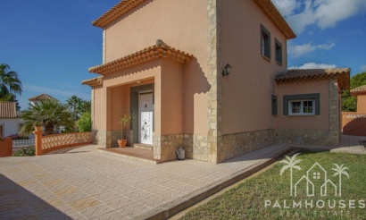 Resale - Villa - Pinoso - Los Pinos