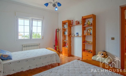Resale - Villa - Pinoso - Los Pinos