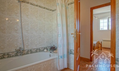 Resale - Villa - Pinoso - Los Pinos