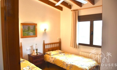 Herverkoop - Villa - Benissa - Benissa Centro