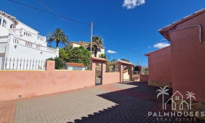 Resale - Villa - Orba - Orba Centro