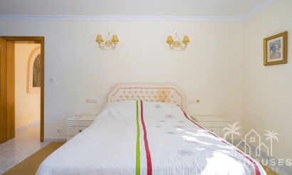 Revente - Villa - Jalon - Jalon Centro