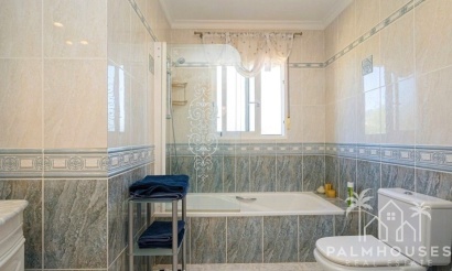 Revente - Villa - Jalon - Jalon Centro