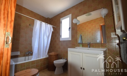 Resale - Villa - Guardamar del Segura - Guardamar del Segura Centro