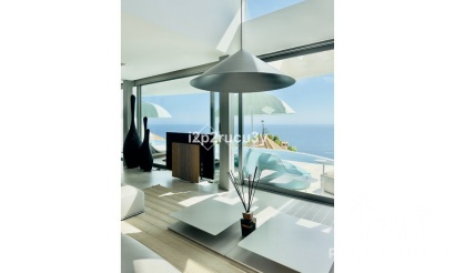 Resale - Villa - Altea